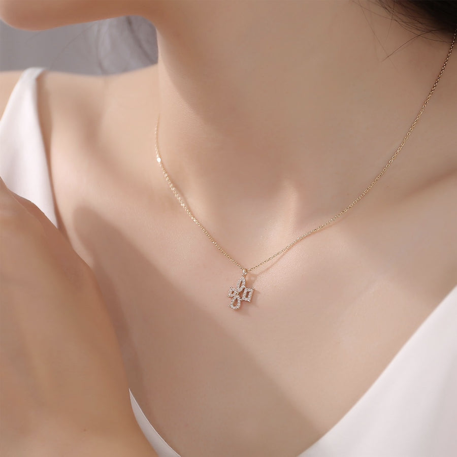 Mavie Signature Mini Stud Necklace