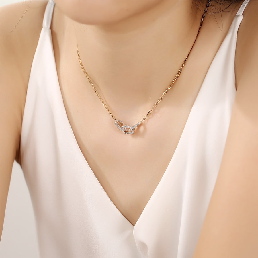 Mavie 18k Family tie Necklace