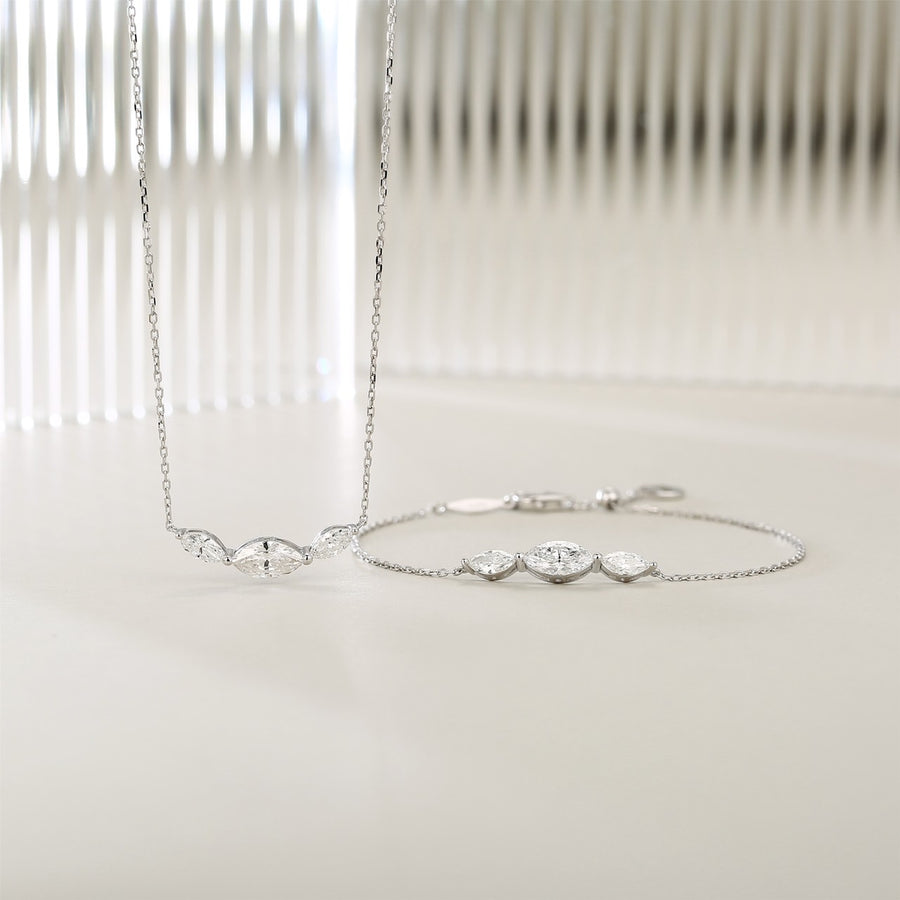 Three marquise diamonds necklace